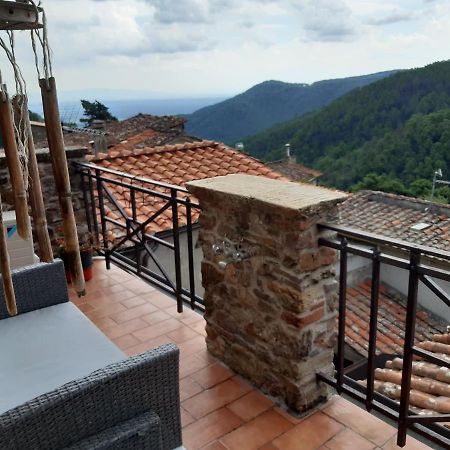Attic With Balcony At Locanda Del Capo Capannori Exterior foto
